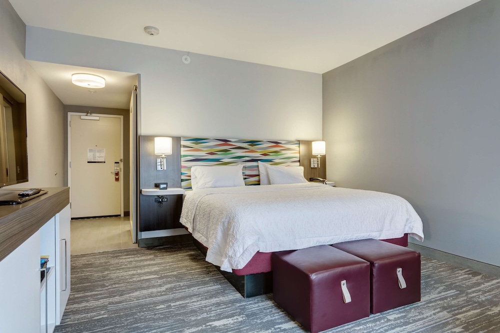 Hampton Inn St. Louis Wentzville MO 28/57