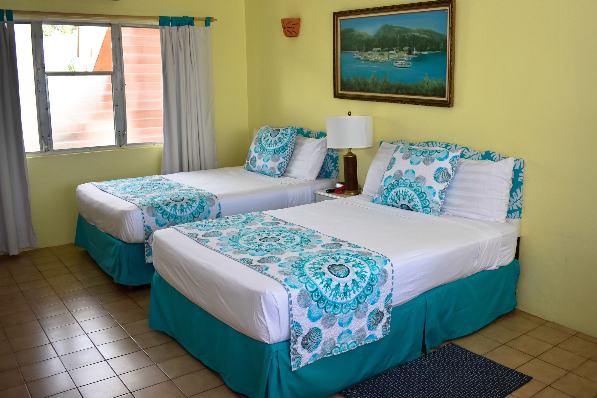 STANDARD, 2 DOUBLE BEDS, BEACH SIDE