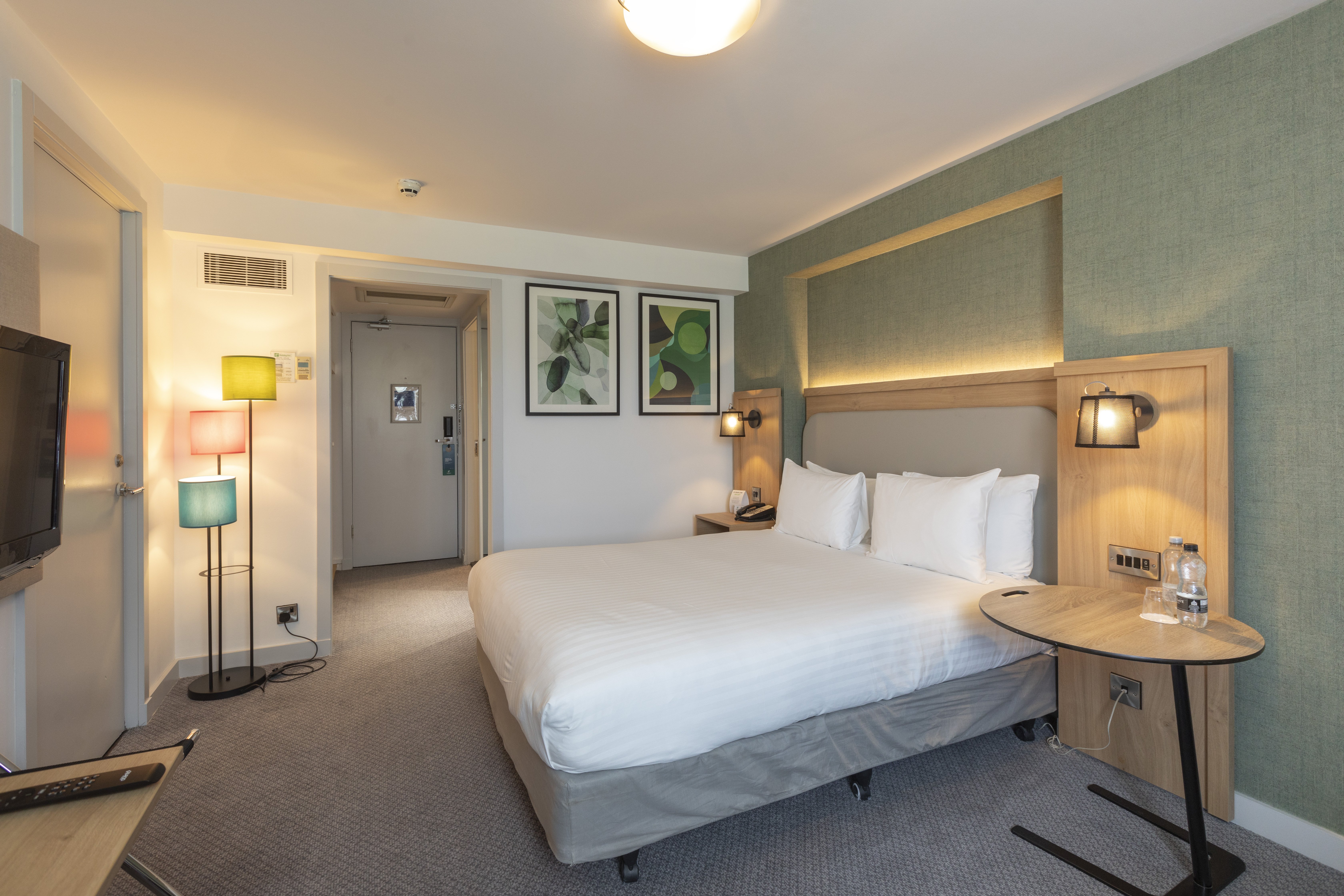 HOLIDAY INN BRENTWOOD M25, JCT 28 33/74