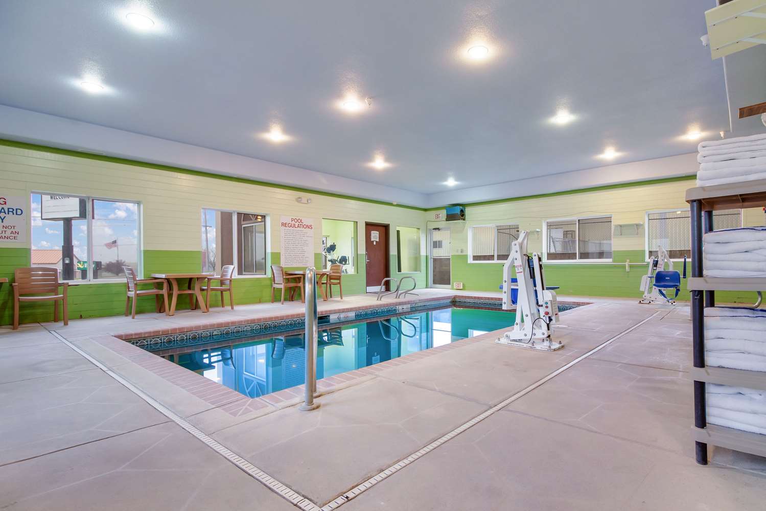 Quality Inn & Suites McCook 12/18