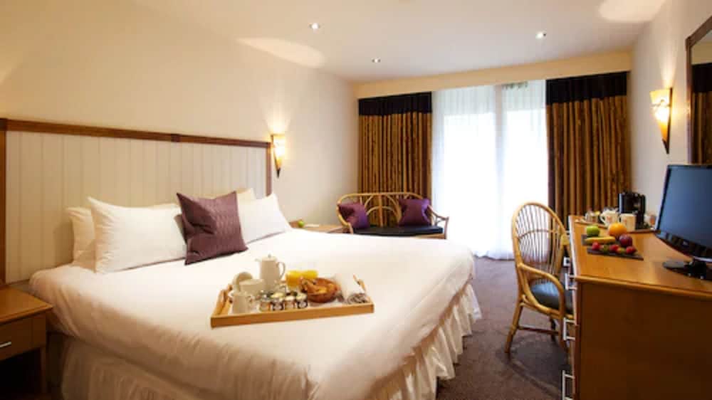 Marwell Hotel 21/60