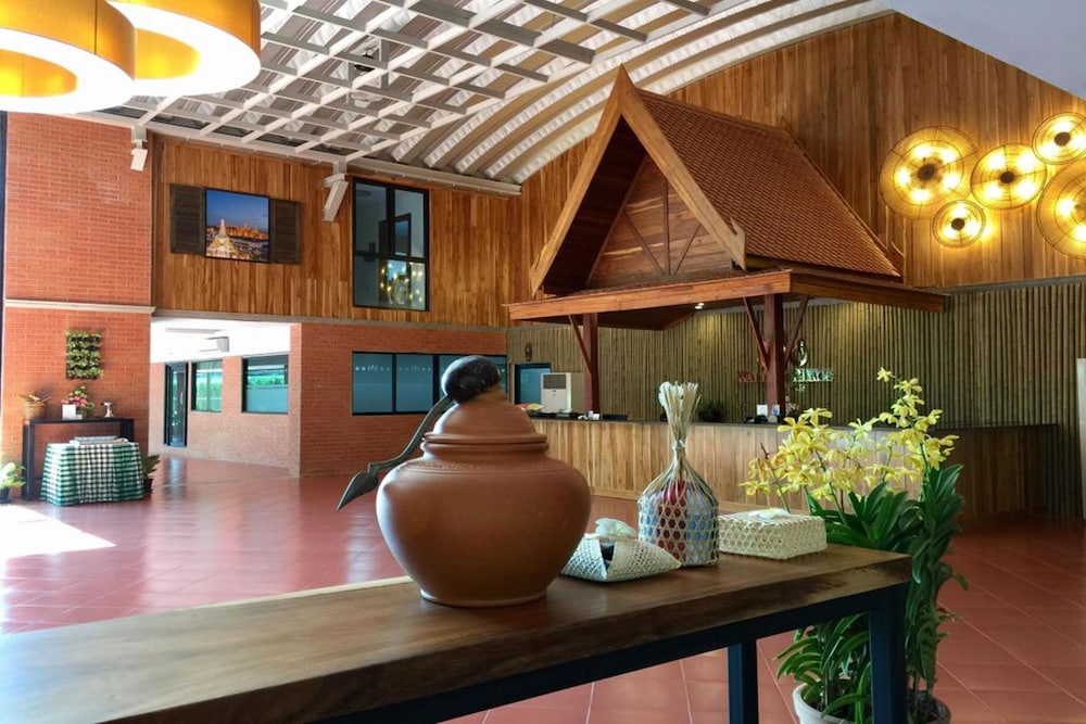 Baan Thai Boutique 40/55