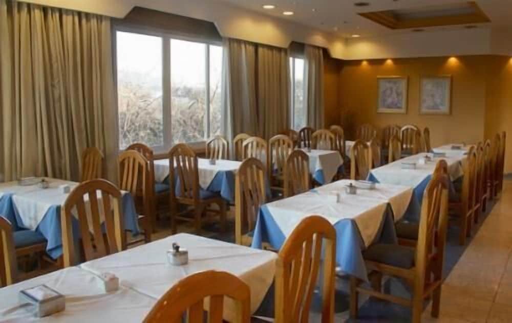Hotel Provincial 20/24