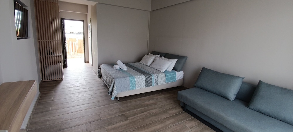 Gennadi Seaside Resort 39/77