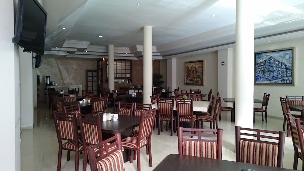 Hotel Savoy Express 42/47