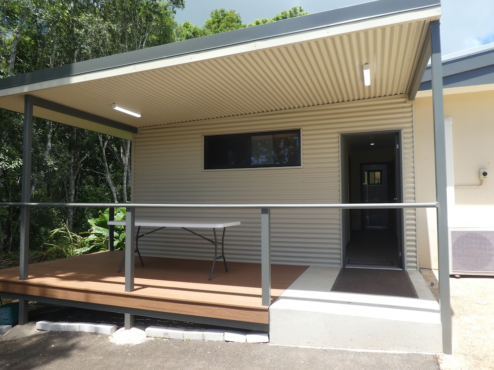 THE SUMMIT RAINFOREST RETREAT 3/54