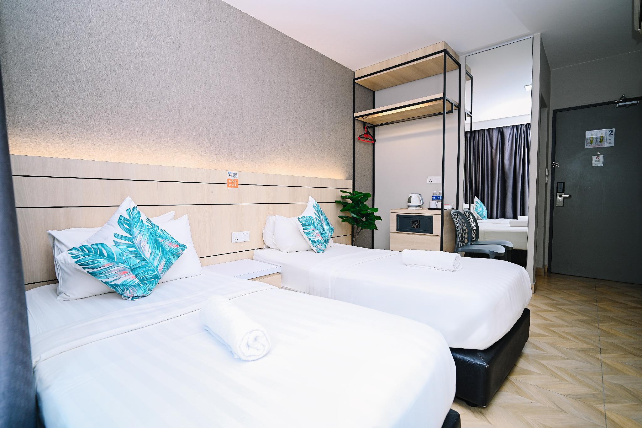 Standard Twin Room