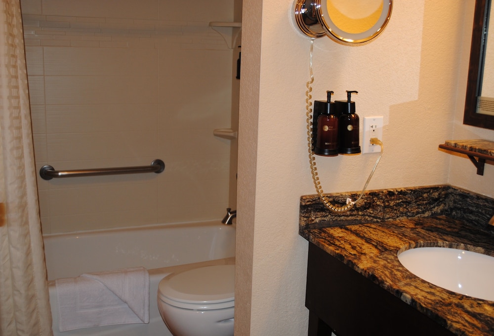 The Golden Hotel, an Ascend Collection Hotel 6/45