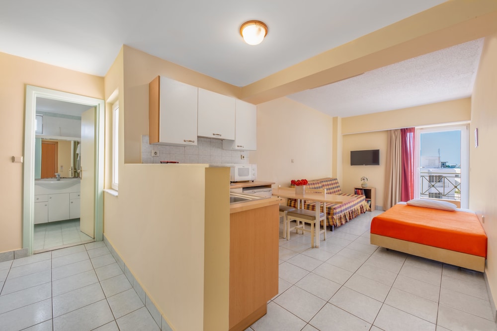 Pavlos Hotel 47/51