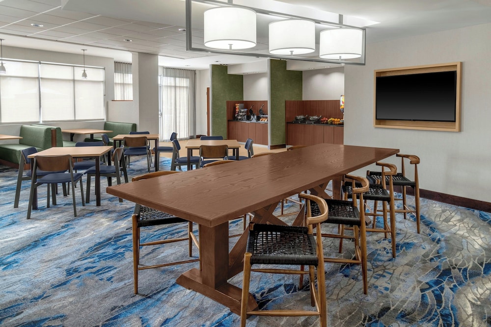 FAIRFIELD INN AND SUITES ATLANTA ACWORTH 40/50