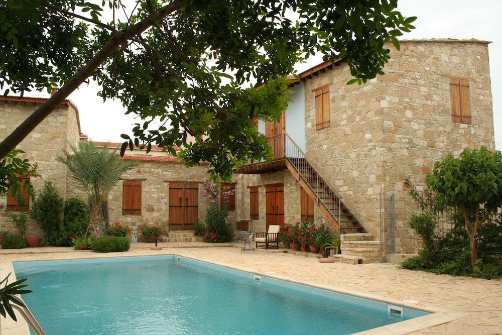 Porfyrios Country House 31/39