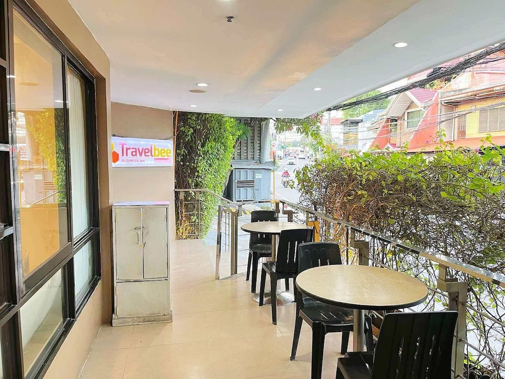 Travelbee Business Inn 42/49