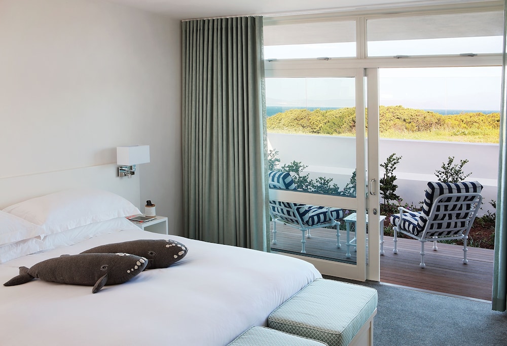 One Marine Drive Boutique Hotel 29/73
