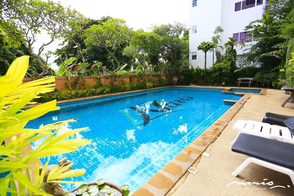 NARIS ART HOTEL 51/55