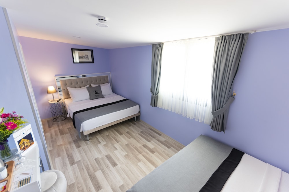 Primero Hotel 33/65