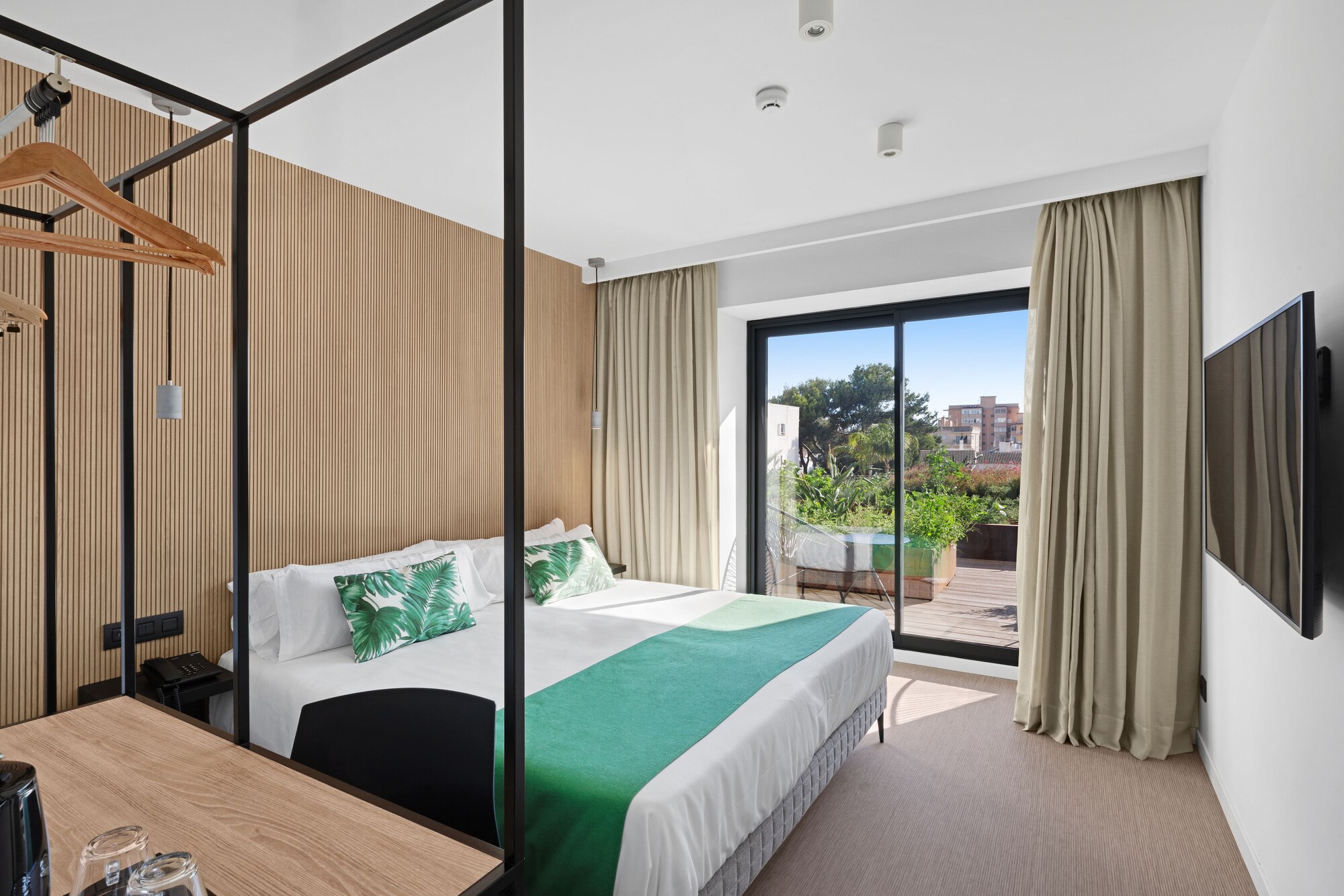 PREMIUM, DOUBLE BED, TERRACE