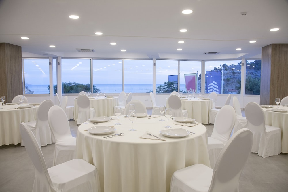 Sato Conference and Spa Hotel 40/50