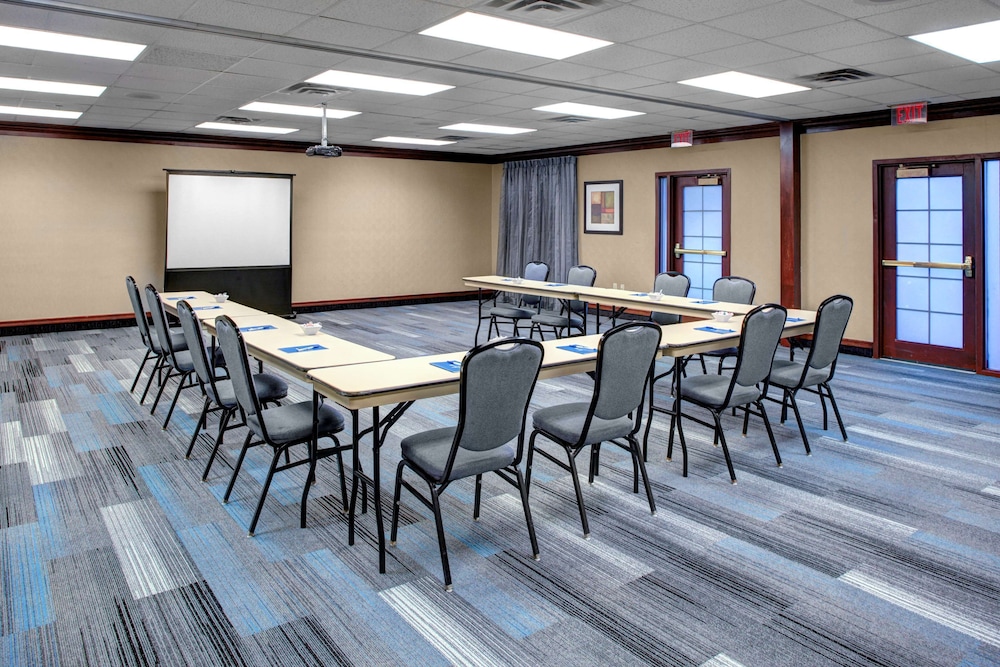 Hyatt House Parsippany/Whippany 61/71