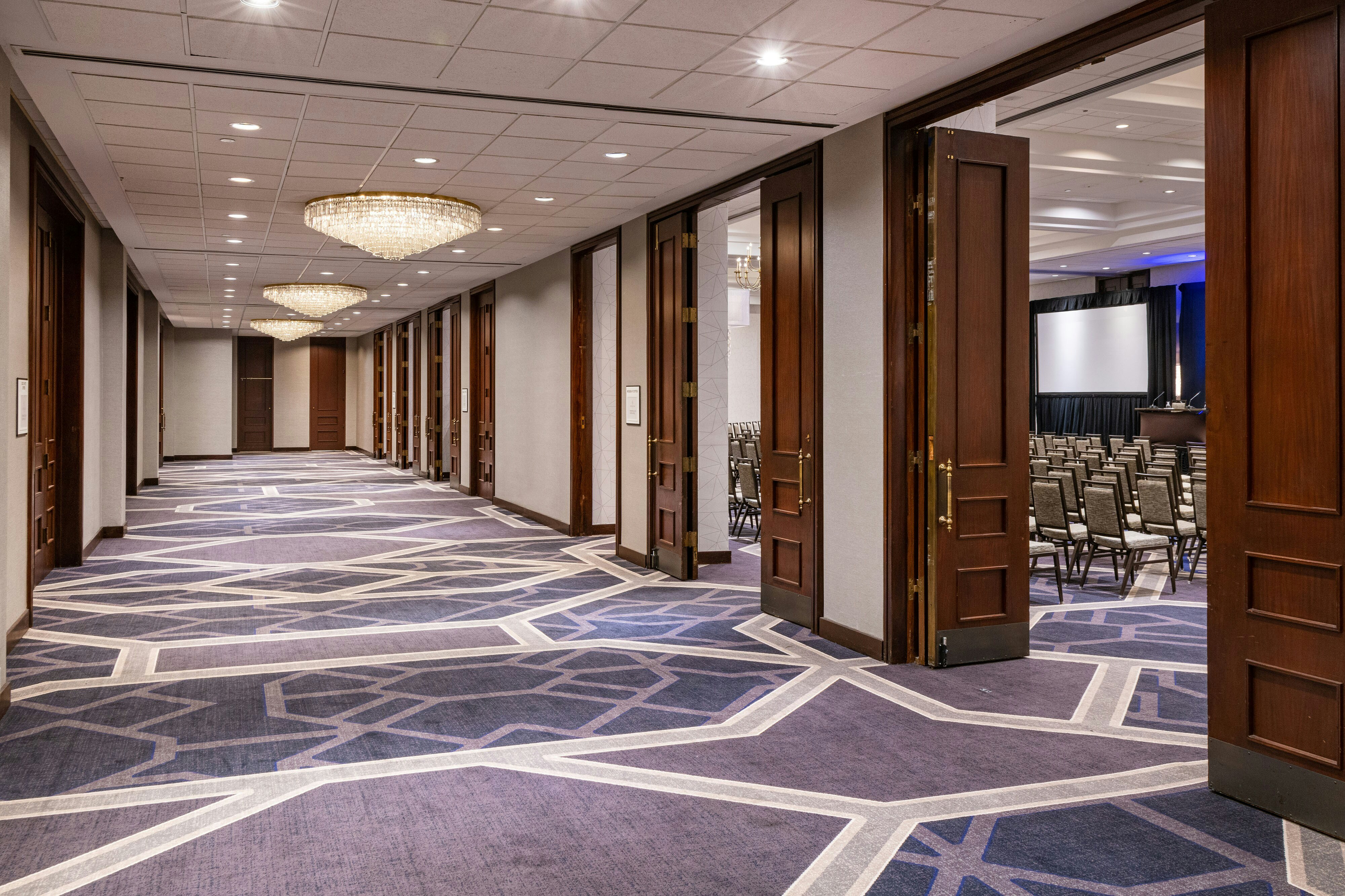 Sheraton Indianapolis City Centre 48/50