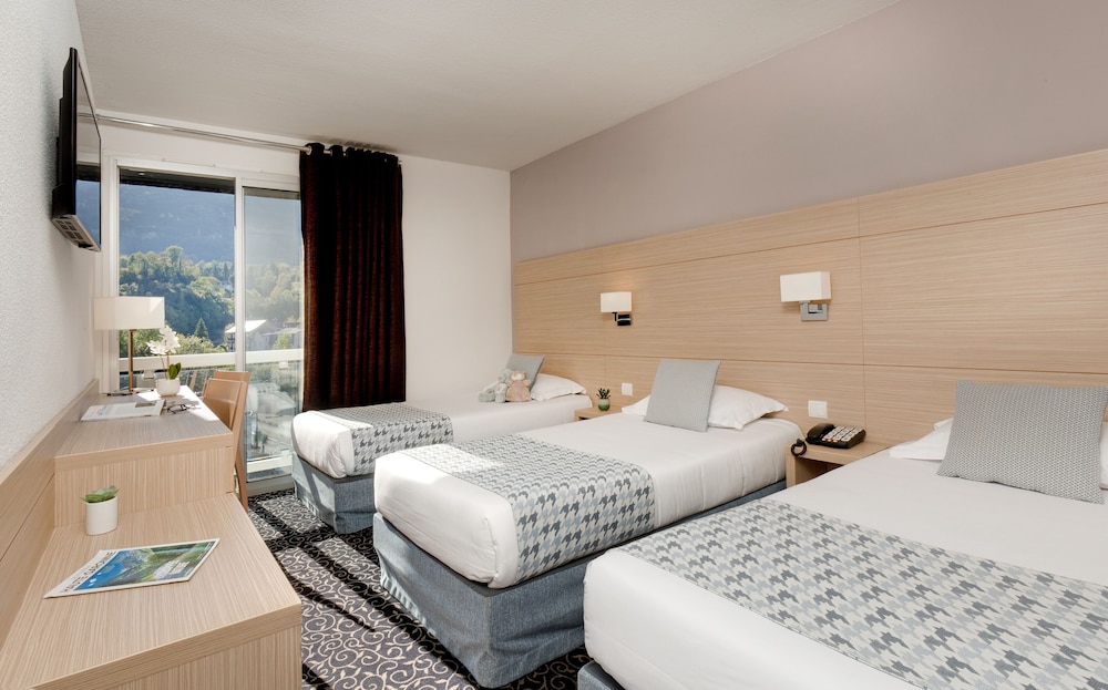 Hotel Mediterranee 20/67