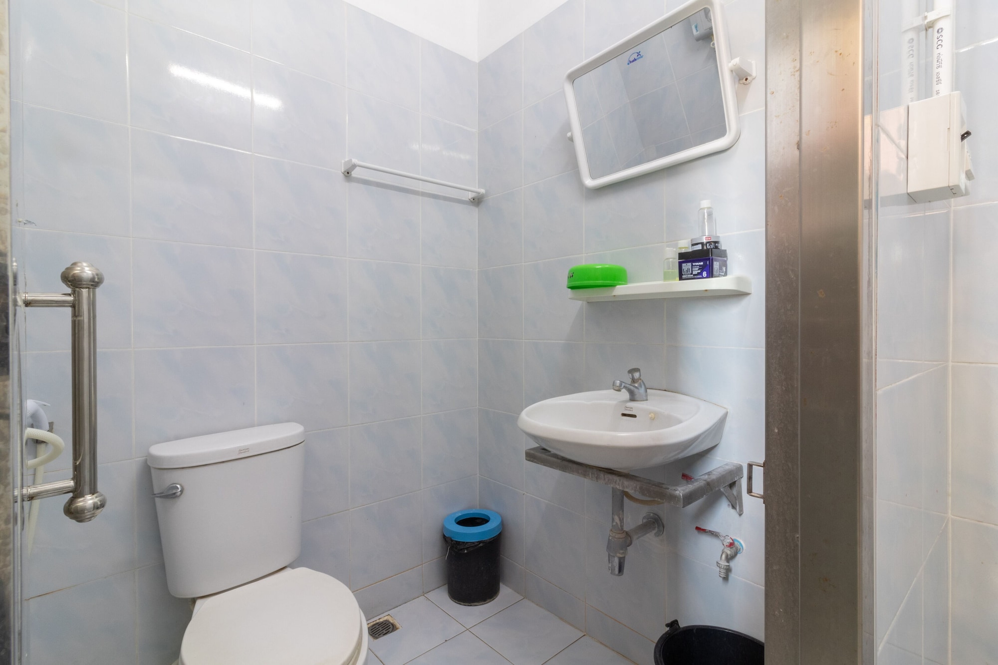 Standard, Twin Beds, Shared Bathroom