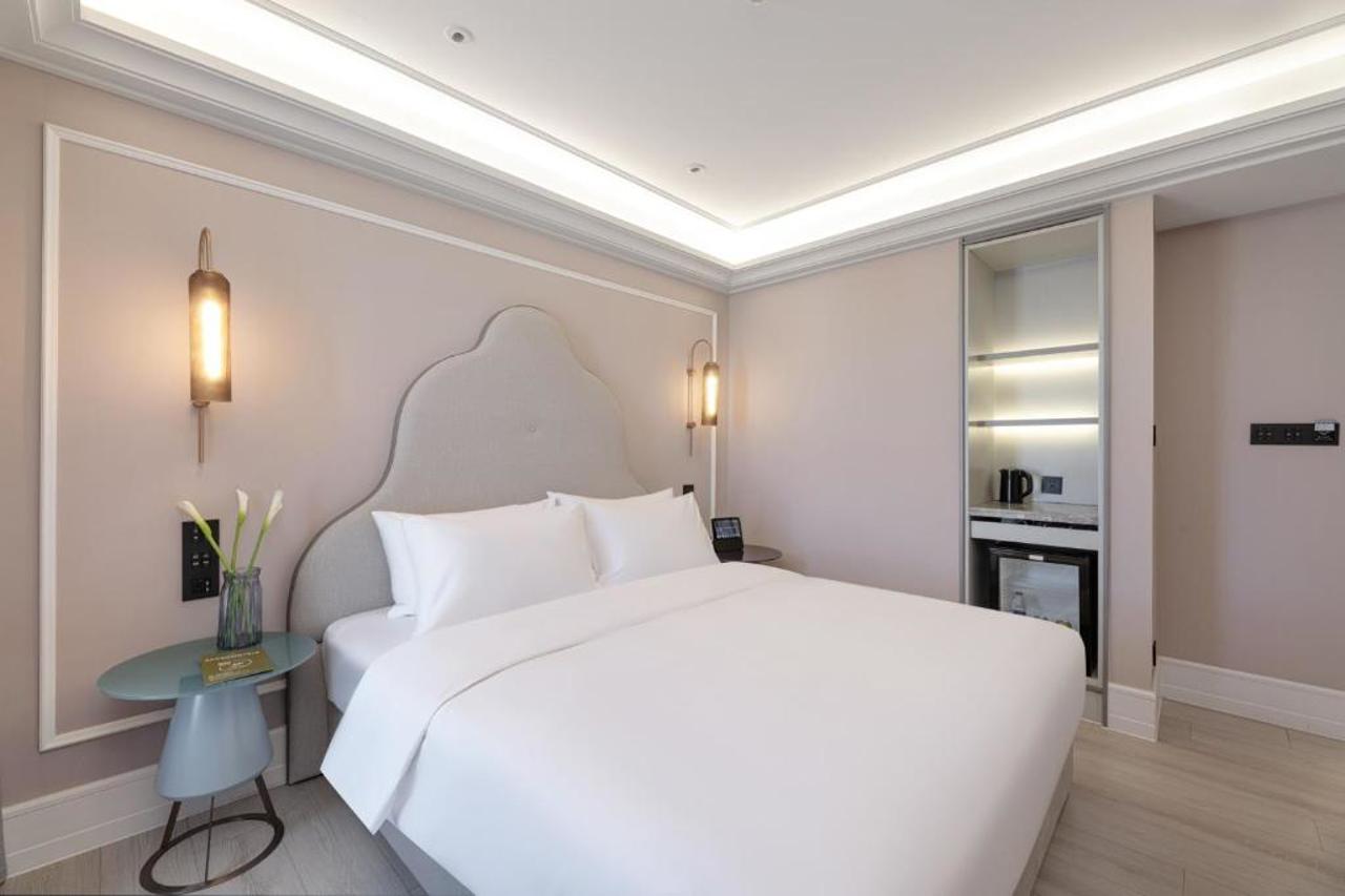 Mercure Urumqi Doowin Wanda Plaza 12/23