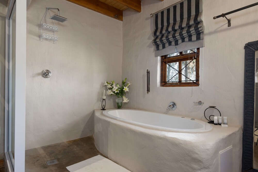 Monte Bello Estate 35/36