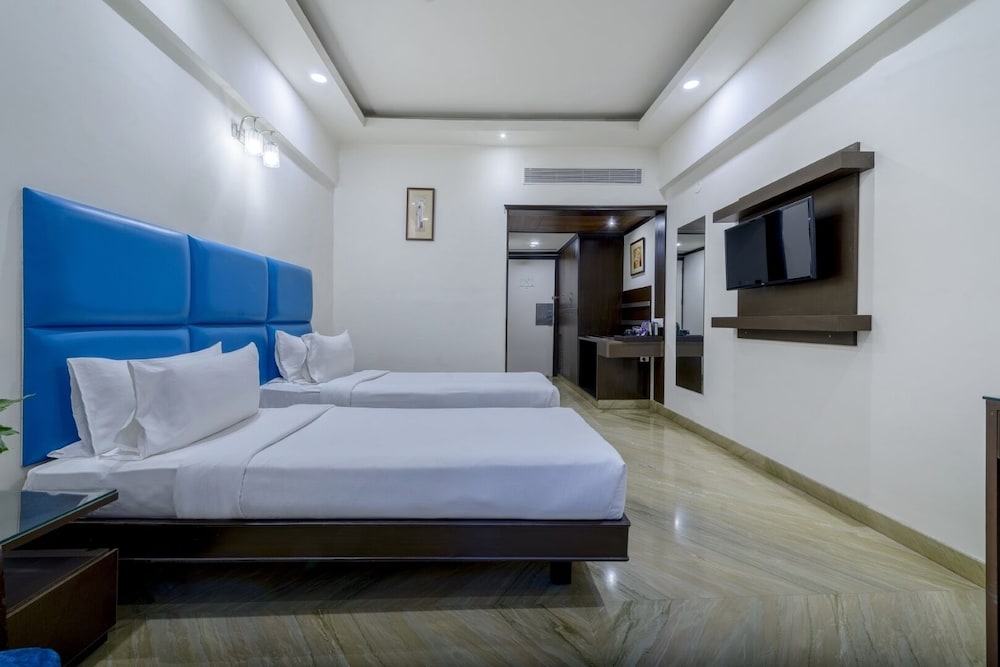 The Fern Residency Yeshwanthpur 12/50