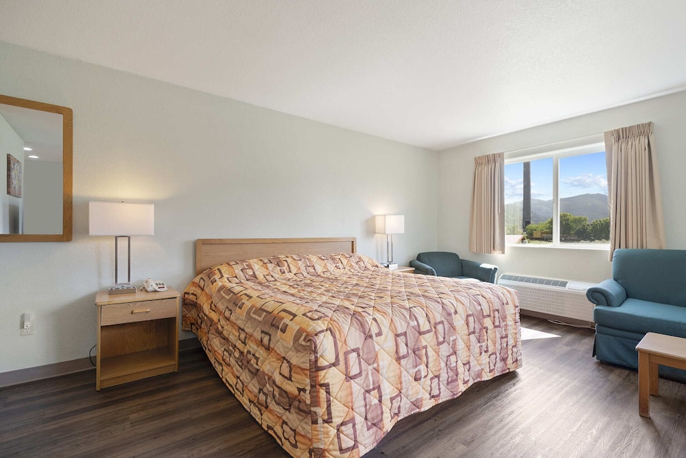 Econo Lodge 13/59