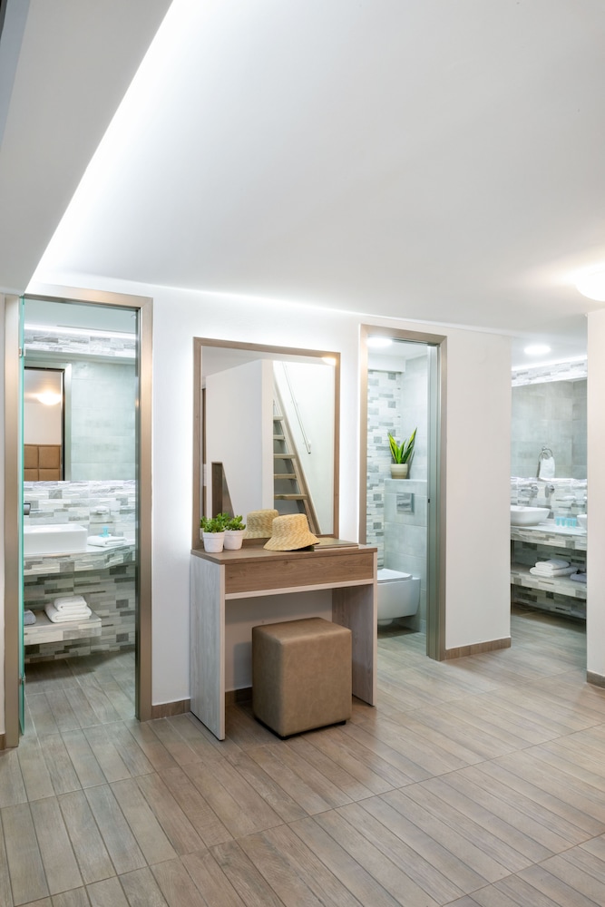 Hotel Sirines 26/50