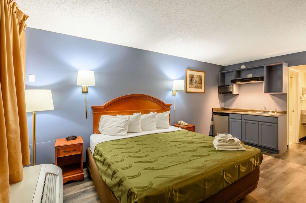 Quality Inn New Orleans I-10 East 8/25
