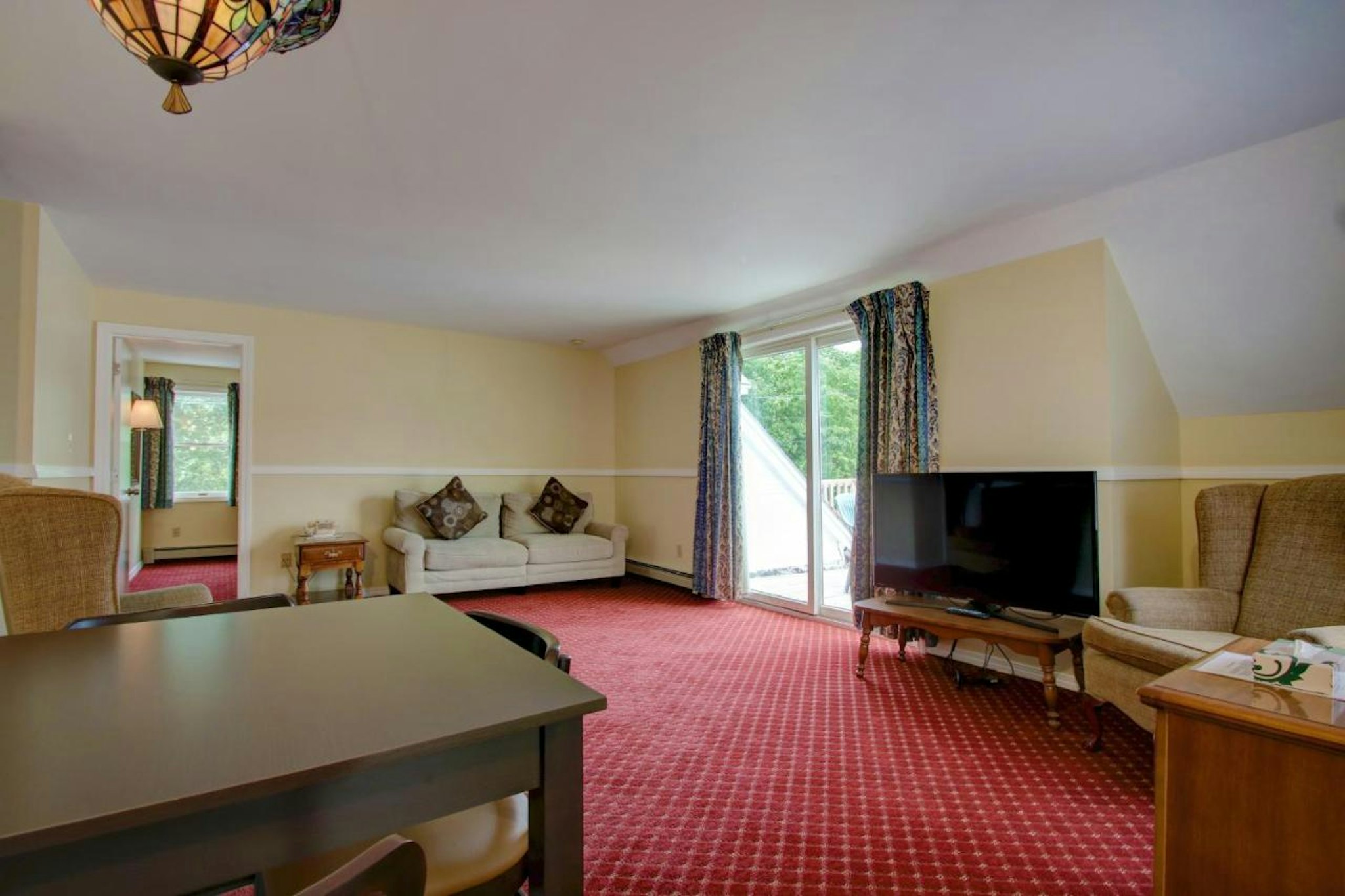 Colonial Village Resort 30/46