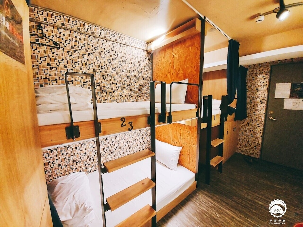 Ph Hostel 24/72