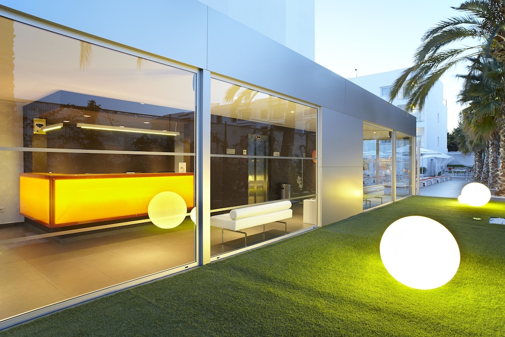 Ibiza Sun Apartments 57/60