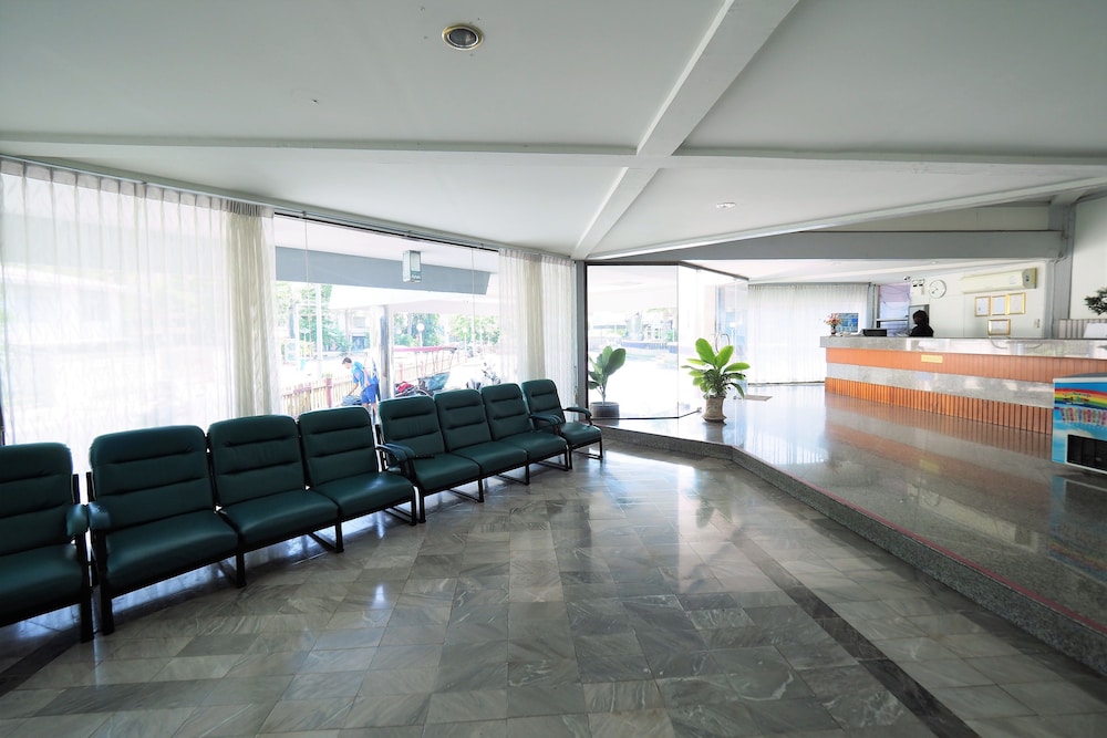 Pachara Hotel And Restaurant 4/20