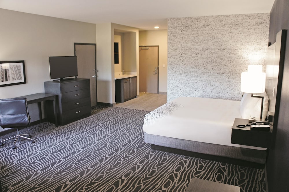 La Quinta Inn Suites By Wyndham Rock Hill 20/61