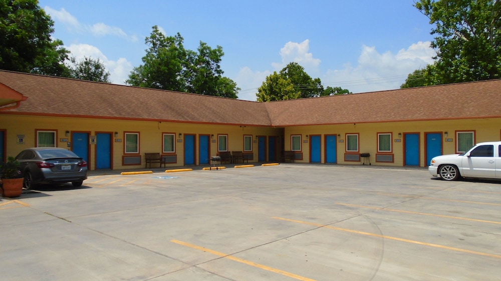 TOWN HOUSE MOTEL 9/61