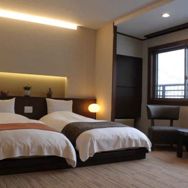 Western, Modern Style