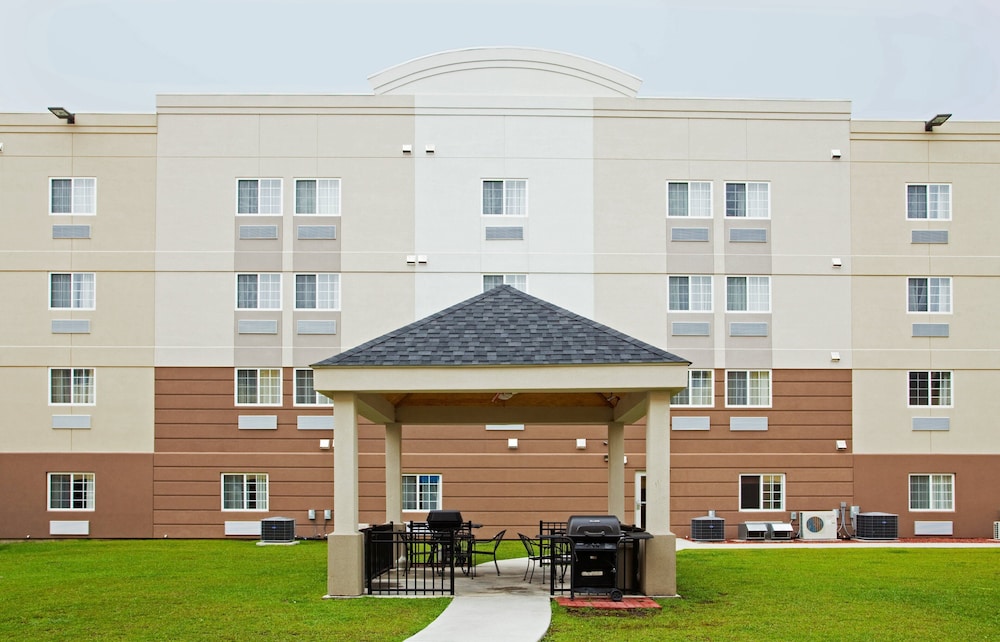 Candlewood Suites Jacksonville 4/72