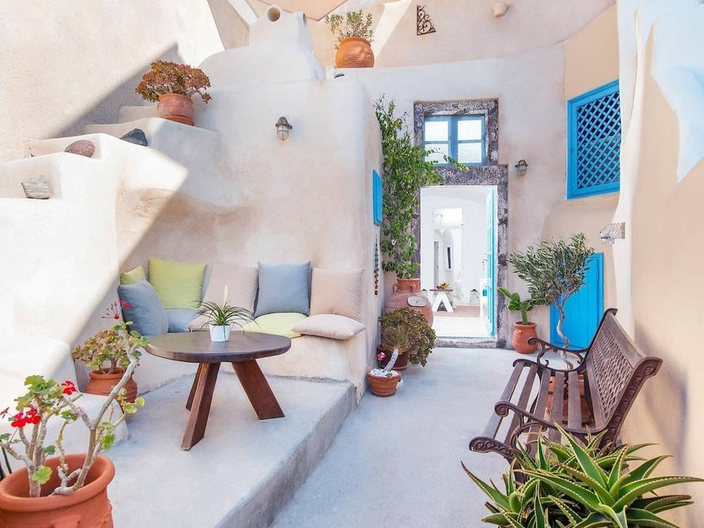 Anemi House & Villas 81/100