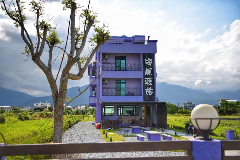 Sea Breeze B&B 3/39