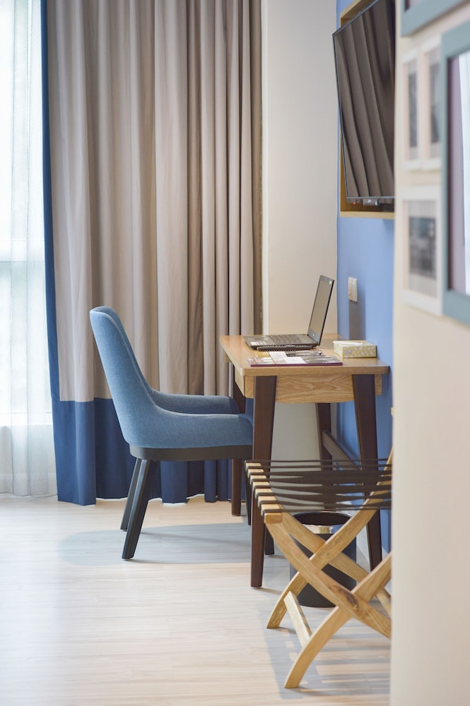 Mercure Kota Kinabalu City Centre 58/65