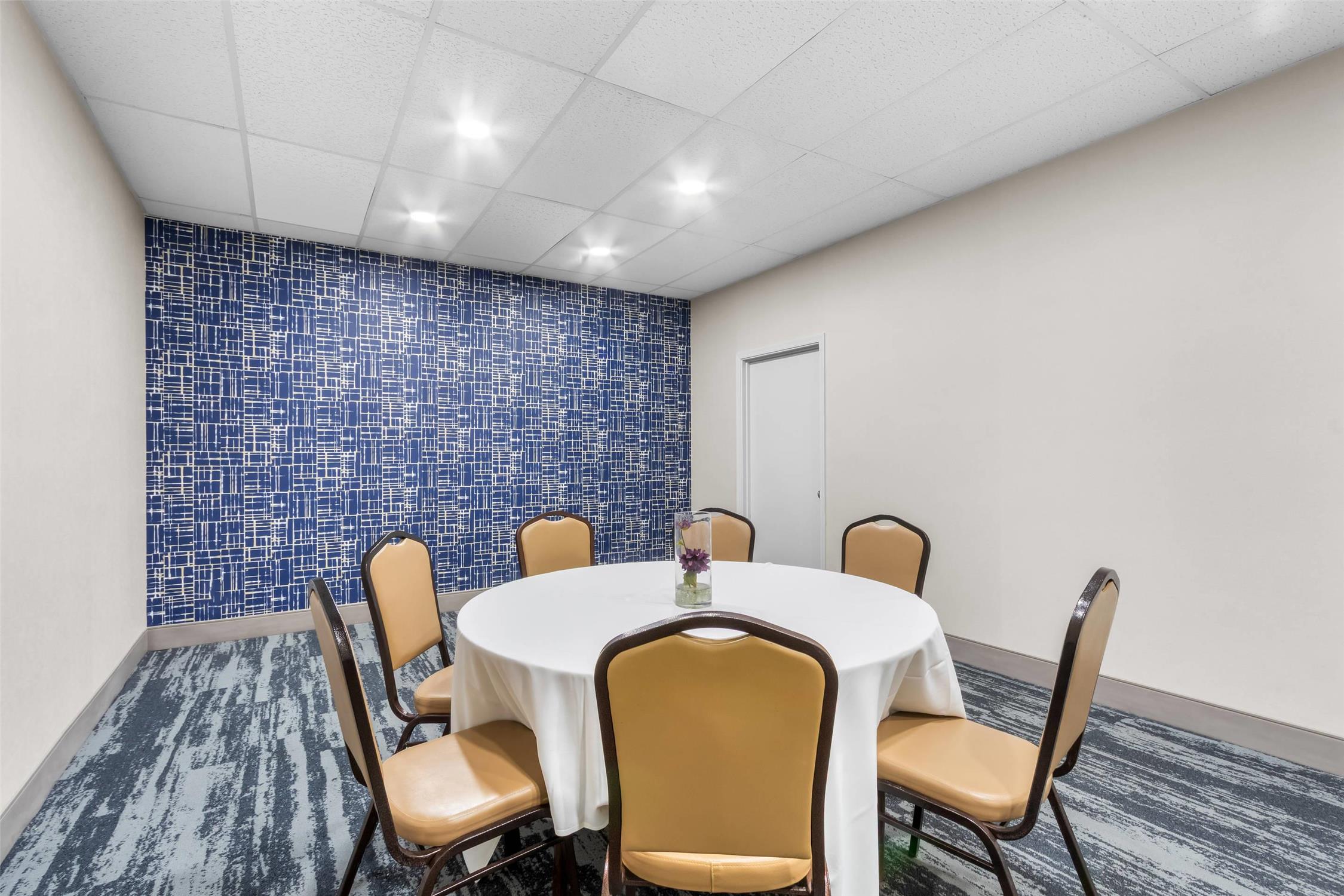 Quality Inn Suites Lake Havasu City 42/55