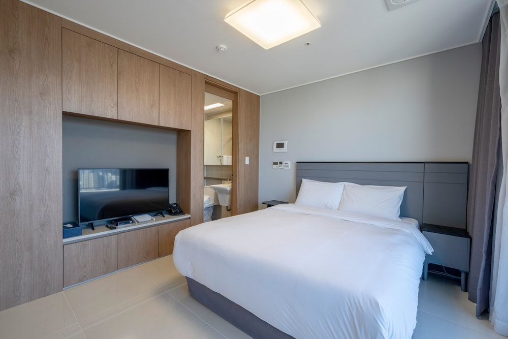 STANDARD, DOUBLE BED
