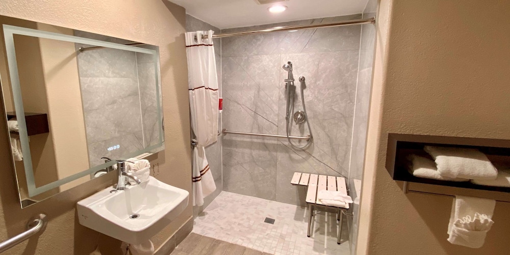 SureStay Hotel by Best Western Santa Cruz 33/54
