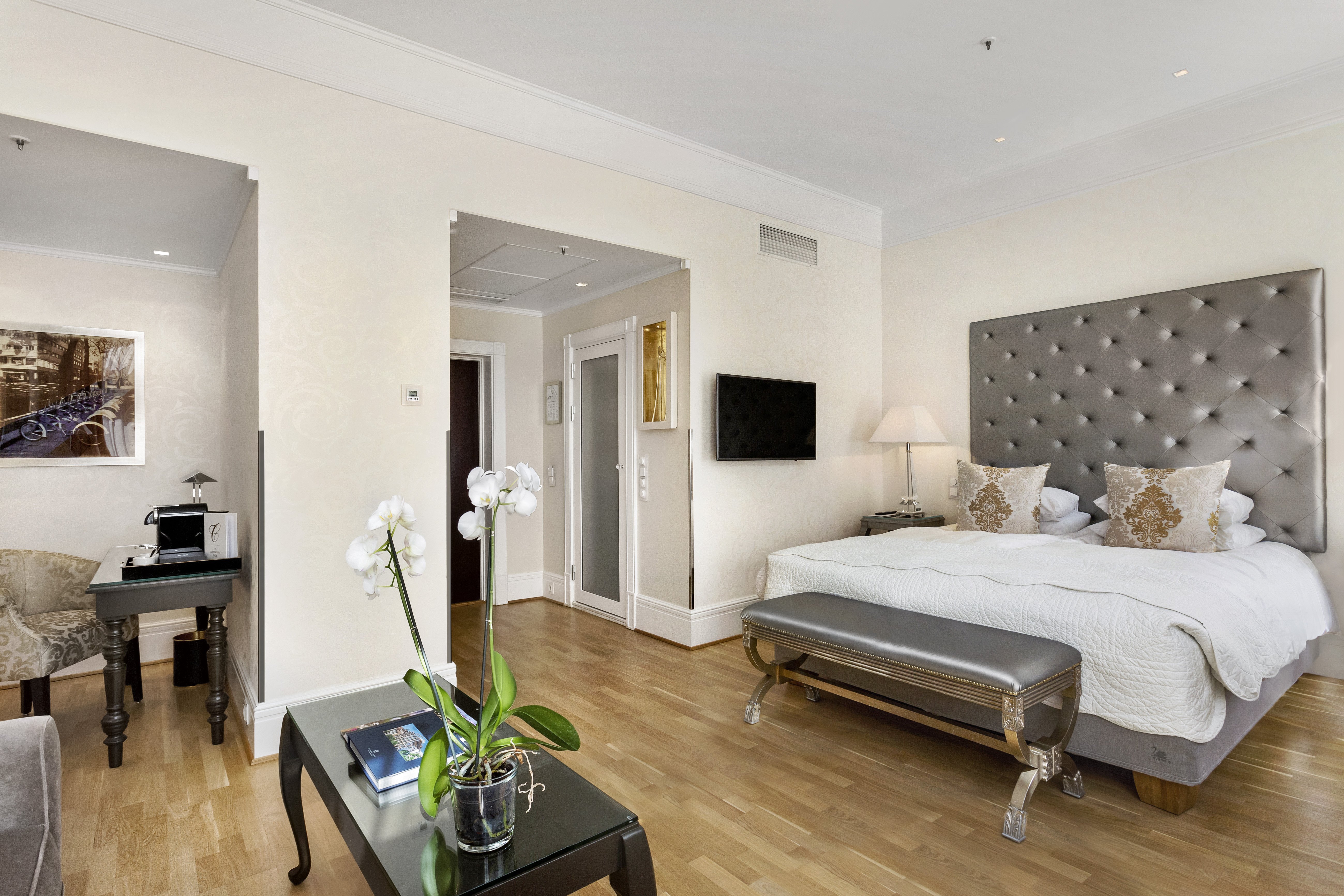 Hotel Continental 11/47