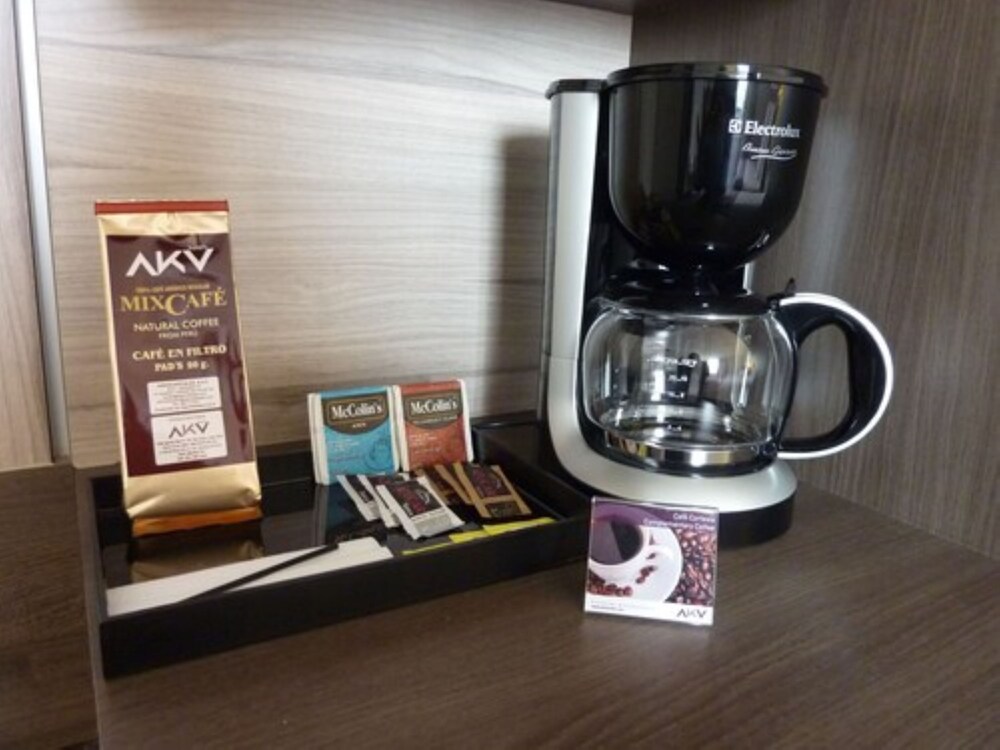 AKU HOTELS 41/69