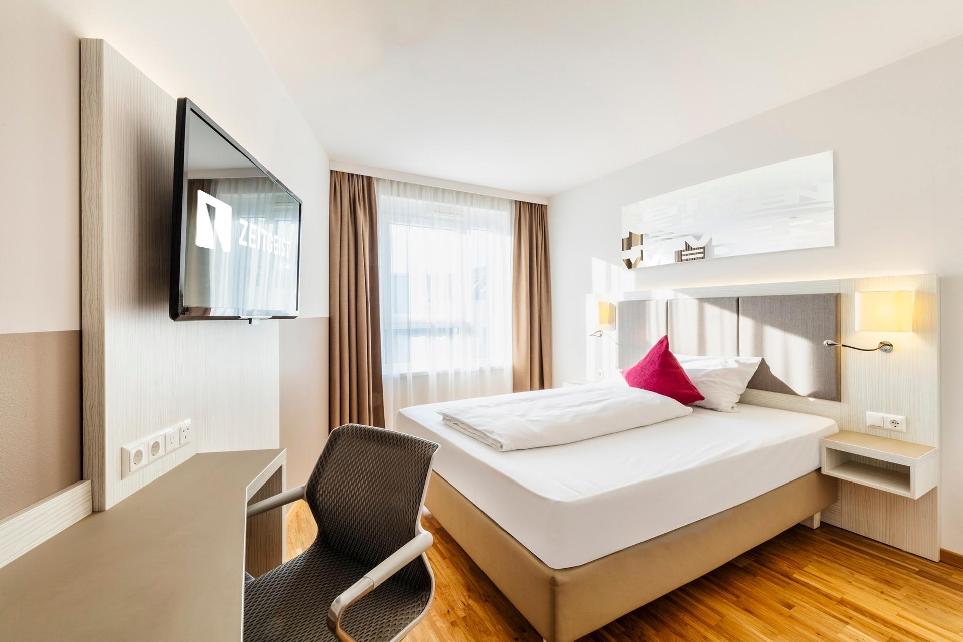Urban, Economy, Double Bed
