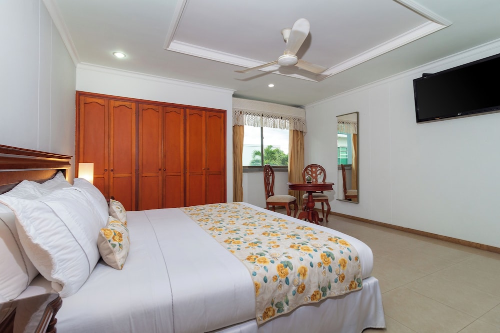 Hotel Costa Bonita 11/61