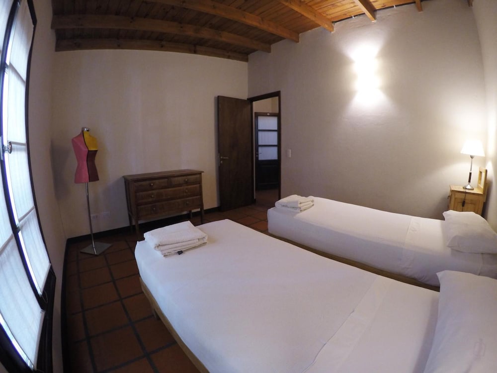Posada Gotan Bed & Breakfast 12/45